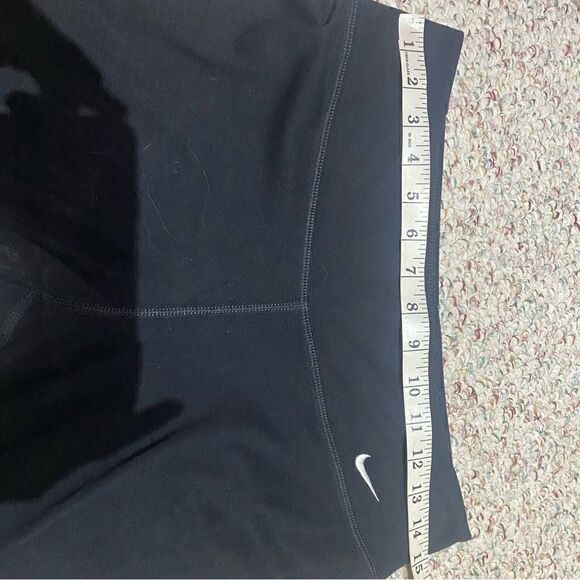 Nike Black Running Capris Ladies Size Medium - Picture 6 of 6